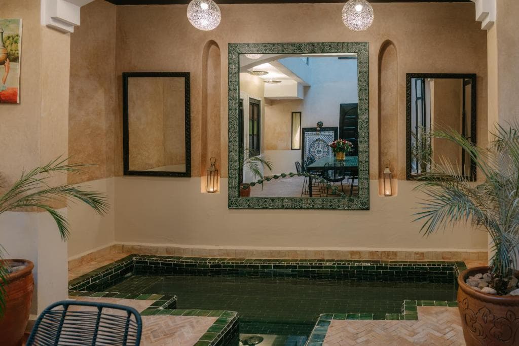 Riad Doroob à Marrakech : chambres, patio, bassin, hammam et toit-terrasse