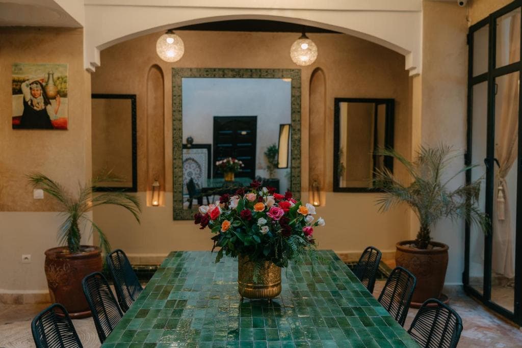 Riad Doroob à Marrakech : chambres, patio, bassin, hammam et toit-terrasse