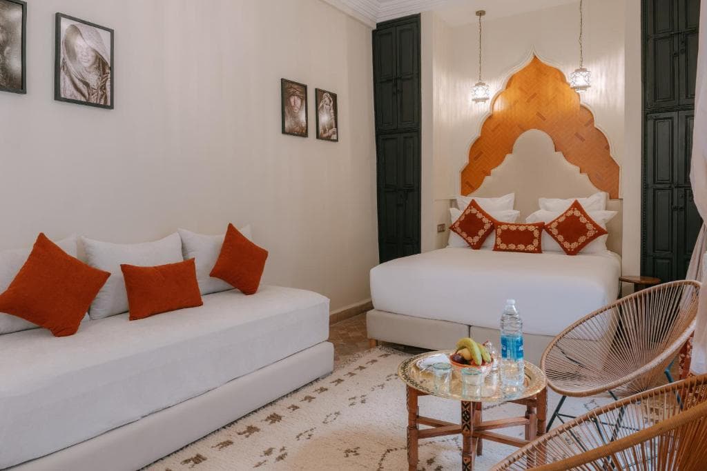 Riad Doroob à Marrakech : chambres, patio, bassin, hammam et toit-terrasse