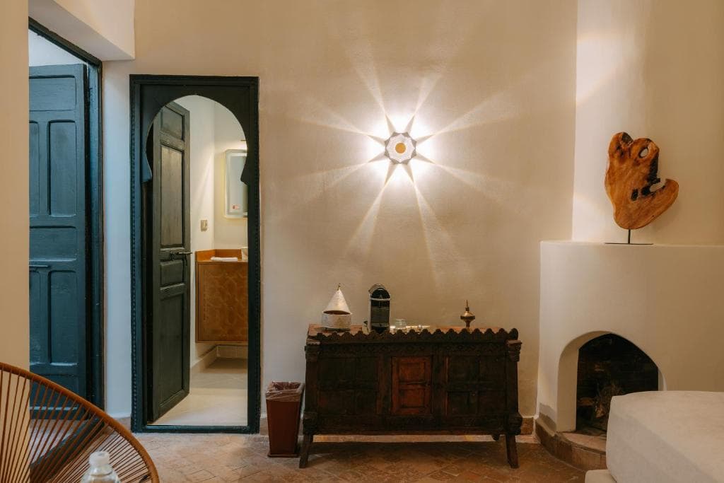 Riad Doroob à Marrakech : chambres, patio, bassin, hammam et toit-terrasse